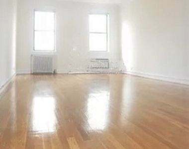 East 88th Street - Photo Thumbnail 2