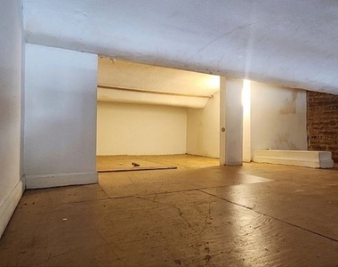400 East 12th Street - Photo Thumbnail 5