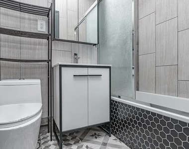 750 Onderdonk Avenue - Photo Thumbnail 8