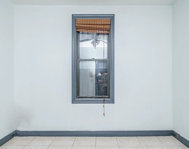 750 Onderdonk Avenue - Photo Thumbnail 7