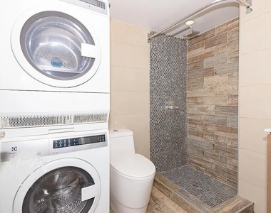1044 Putnam Avenue - Photo Thumbnail 7