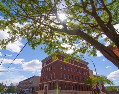 1044 Putnam Avenue - Photo Thumbnail 12