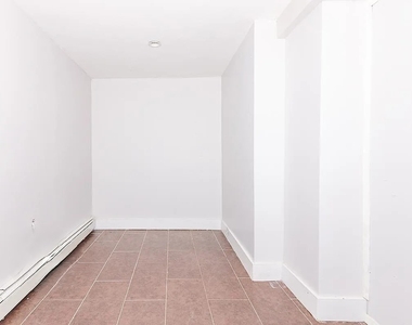 1044 Putnam Avenue - Photo Thumbnail 8