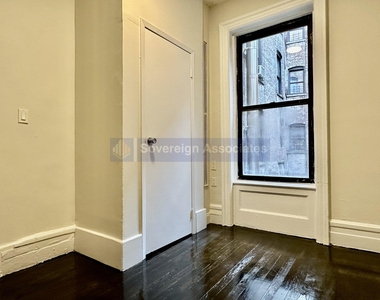 209 West 108th Street - Photo Thumbnail 6