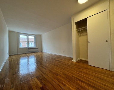Parsons Blvd - Photo Thumbnail 2