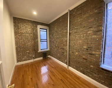 237 E 58th St - Photo Thumbnail 13