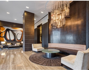 50 Riverside Blvd - Photo Thumbnail 6