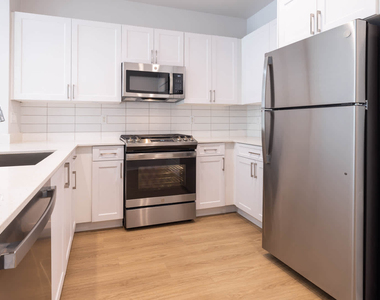 5211 Pacific Concourse Dr - Photo Thumbnail 2