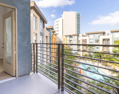 5211 Pacific Concourse Dr - Photo Thumbnail 5