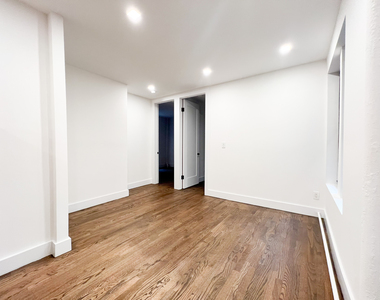 3139 Broadway - Photo Thumbnail 6