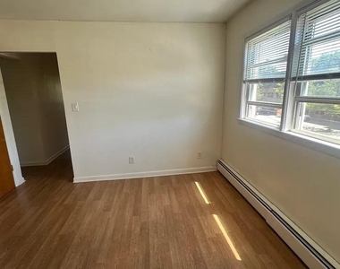 61-53 219th Street - Photo Thumbnail 10