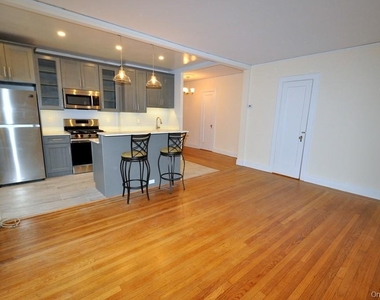 69 Harney Road - Photo Thumbnail 5