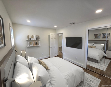 90 Blue Point Road - Photo Thumbnail 13