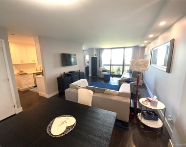 27010 Grand Central Parkway - Photo Thumbnail 4