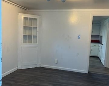 38a Linwood Road N - Photo Thumbnail 2