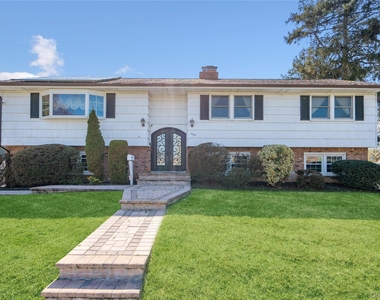 445 S Wellwood Avenue - Photo Thumbnail 16