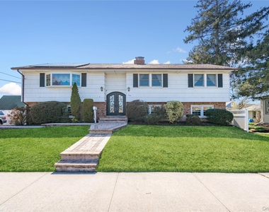 445 S Wellwood Avenue - Photo Thumbnail 17