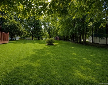 27 Midway Drive - Photo Thumbnail 10