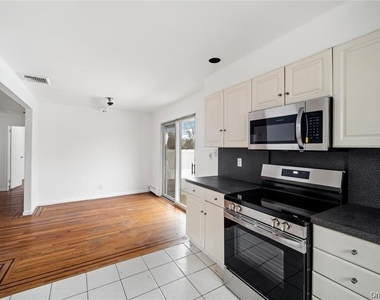 24 Elderberry Road - Photo Thumbnail 6