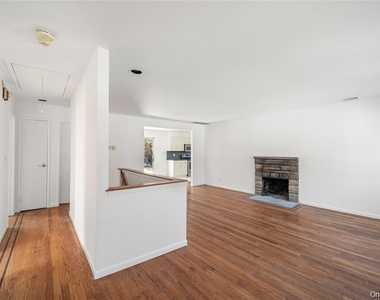24 Elderberry Road - Photo Thumbnail 3