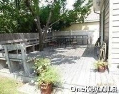 193 Coronado Street - Photo Thumbnail 5
