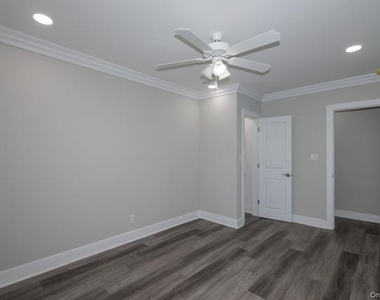 150 Covert Avenue - Photo Thumbnail 8