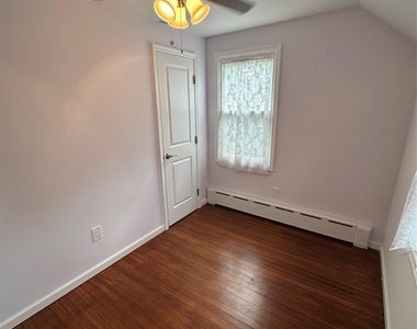 5 Ashwood Road - Photo Thumbnail 9