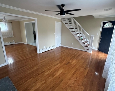 5 Ashwood Road - Photo Thumbnail 1