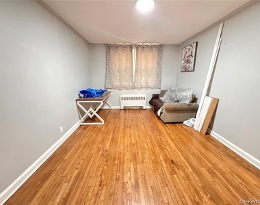 85-16 Little Neck Pkwy - Photo Thumbnail 1