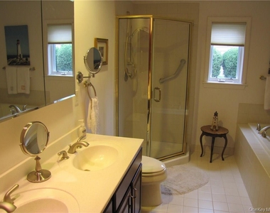 848 Heritage Hills - Photo Thumbnail 16