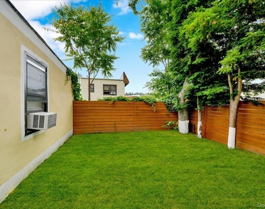 23 Colin Street - Photo Thumbnail 11