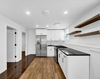 23 Colin Street - Photo Thumbnail 1