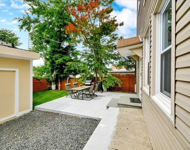 23 Colin Street - Photo Thumbnail 12