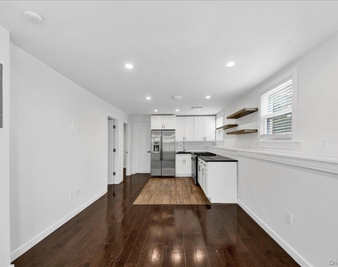 23 Colin Street - Photo Thumbnail 9
