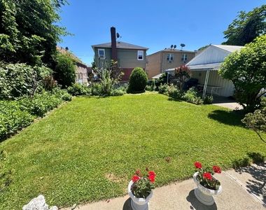 196-42 44th Avenue - Photo Thumbnail 8