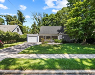55 Warwick Road - Photo Thumbnail 1
