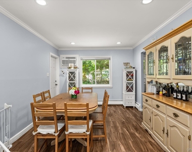55 Warwick Road - Photo Thumbnail 11