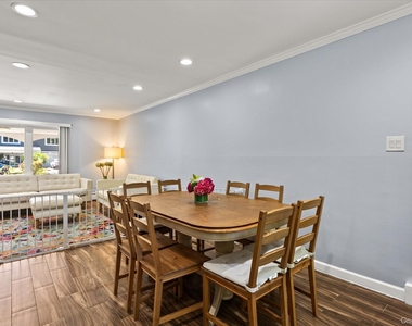55 Warwick Road - Photo Thumbnail 12