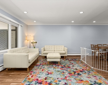 55 Warwick Road - Photo Thumbnail 5