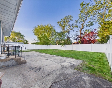 9 Ferndale Drive - Photo Thumbnail 31