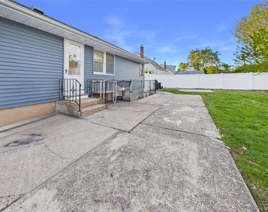 9 Ferndale Drive - Photo Thumbnail 33