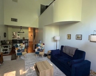 352 N Greeley Avenue - Photo Thumbnail 8