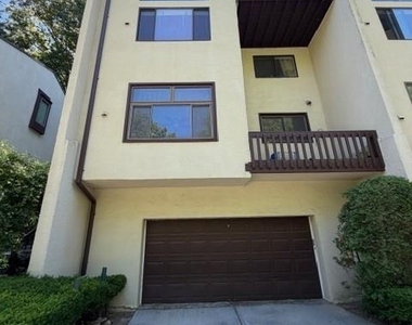 352 N Greeley Avenue - Photo Thumbnail 22