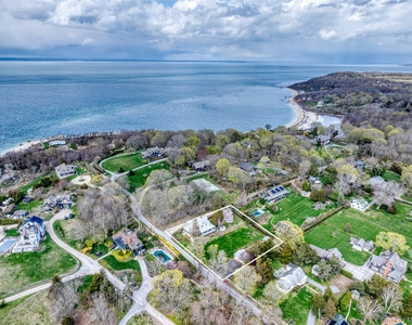 100 Maple Lane - Photo Thumbnail 17