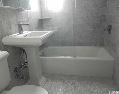 17 Schenck Avenue - Photo Thumbnail 9