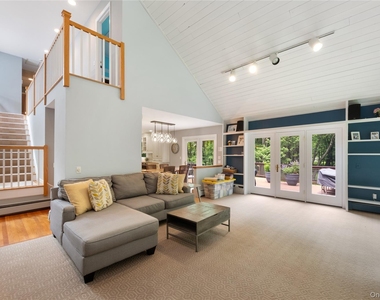 3 Breckenridge Road - Photo Thumbnail 8