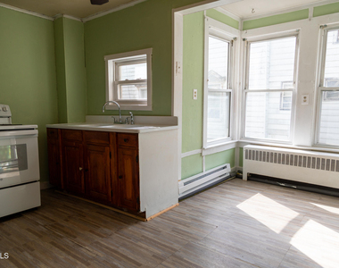 133 Union Street - Photo Thumbnail 4