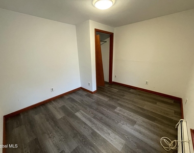 26 Grand Street - Photo Thumbnail 8