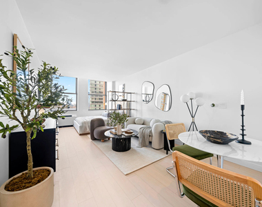 1 West Street - Photo Thumbnail 8