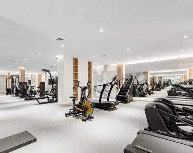 554 West 46th Street - Photo Thumbnail 12